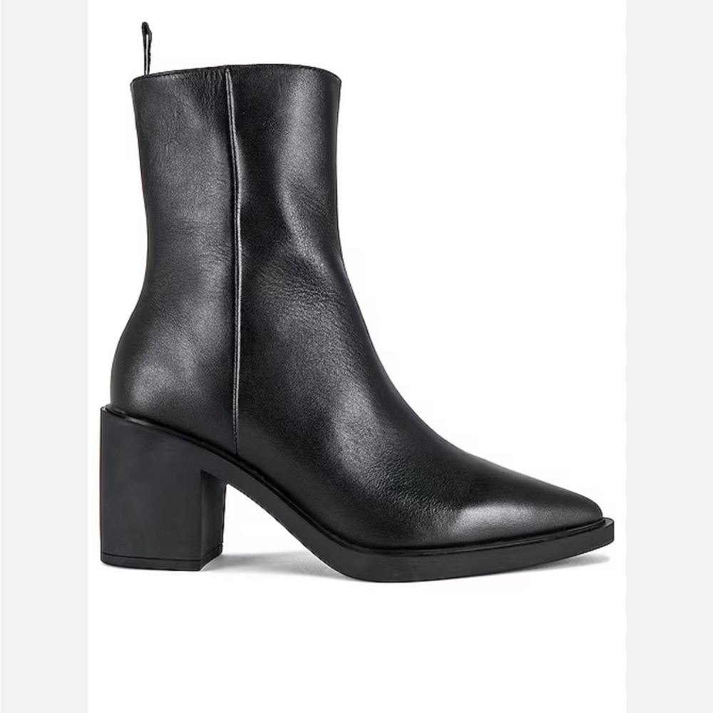 Tony Biano Major Bootie in Black, size 7, LIKE NEW